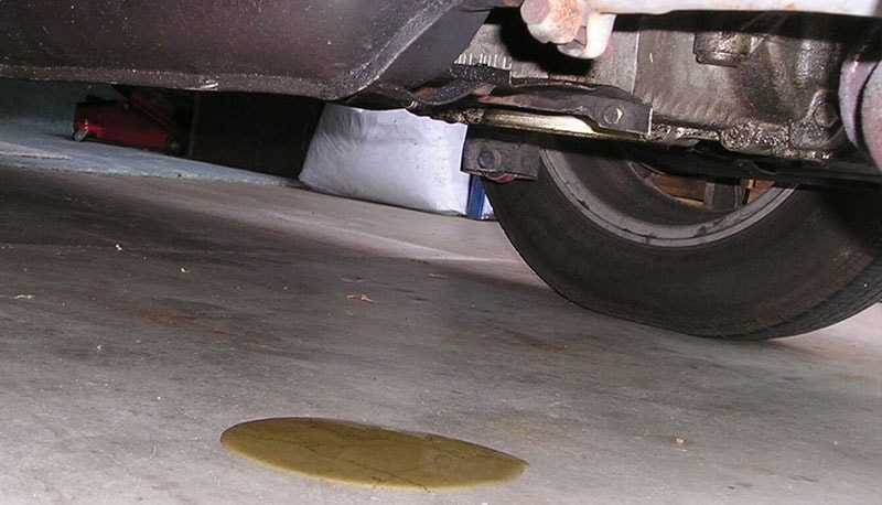 تشخیص نوع مایعی که از زیر موتور خودرو میریزد